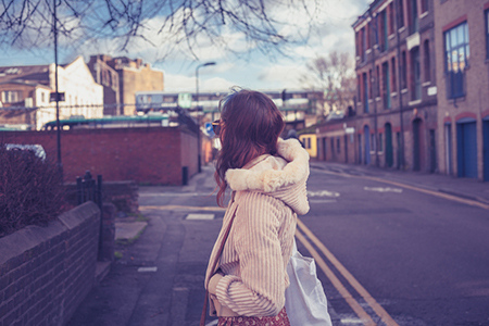 命中小三夺夫的八字女命