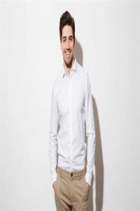 男人耳垂越大福越厚